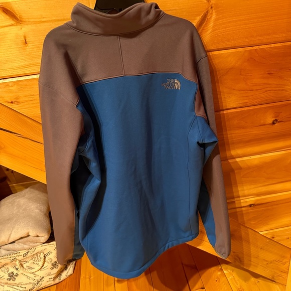 New North Face Jacket - Picture 5 of 5